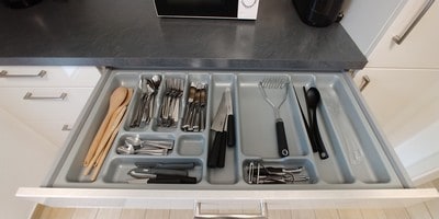 Apt-9_kitchen-drawer